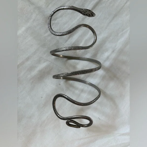 Vintage silver snake arm cuff - Picture 1 of 3